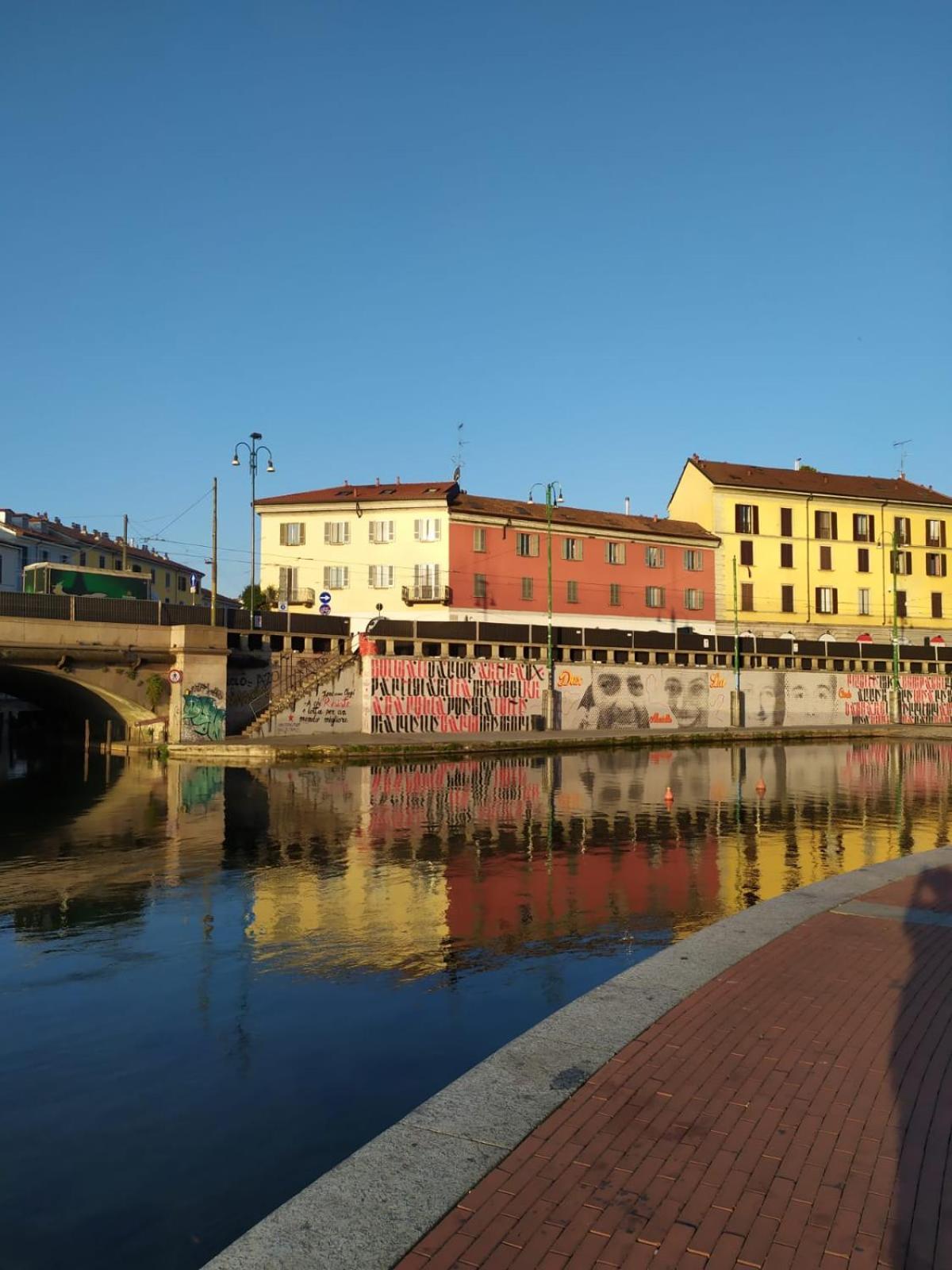 Camera Navigli Con Bagno Privato 米兰 外观 照片