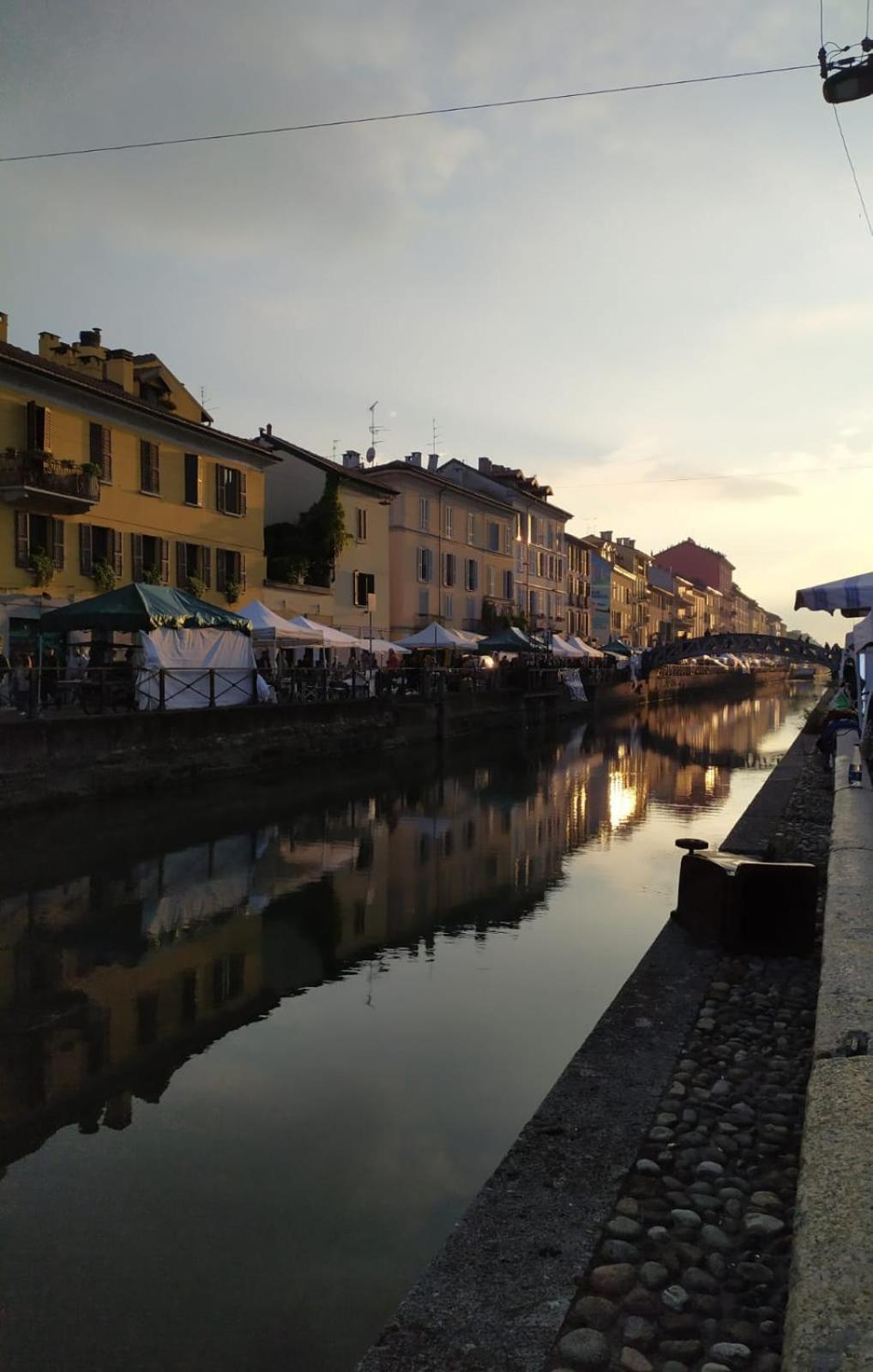 Camera Navigli Con Bagno Privato 米兰 外观 照片