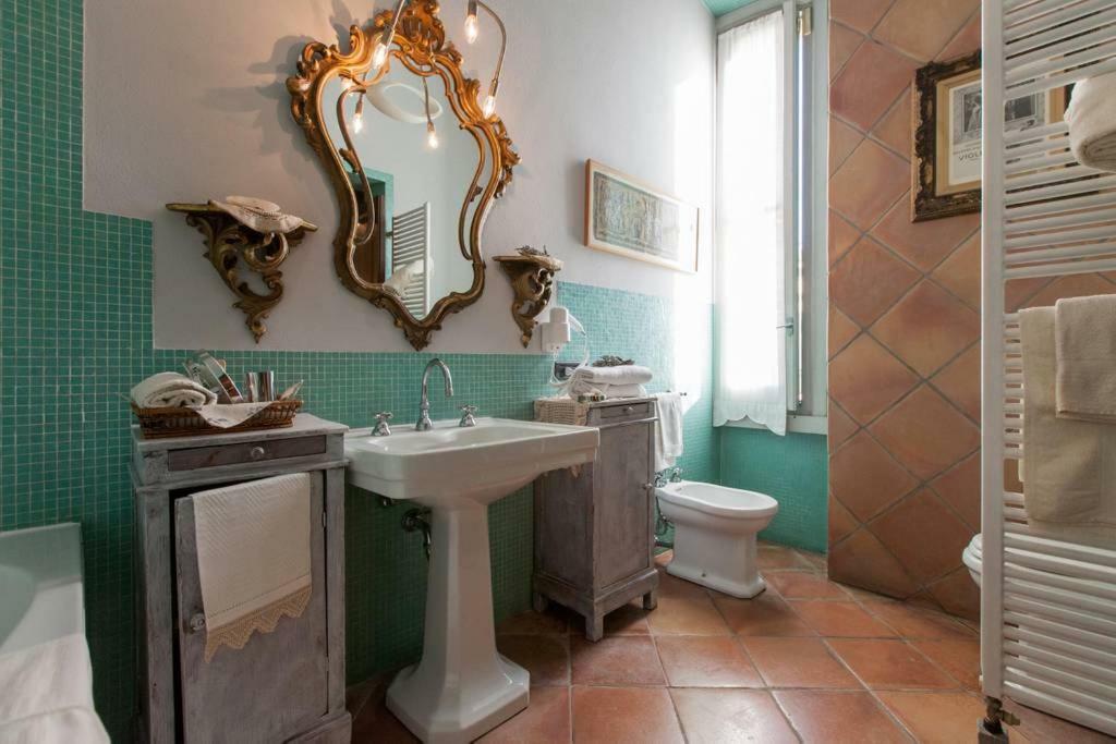 Camera Navigli Con Bagno Privato 米兰 外观 照片